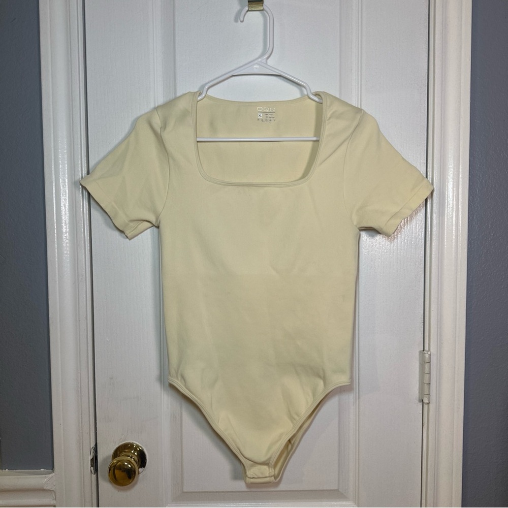 OQQ Beige Square Neck Short Sleeve Bodysuit Womens Size‎ XL